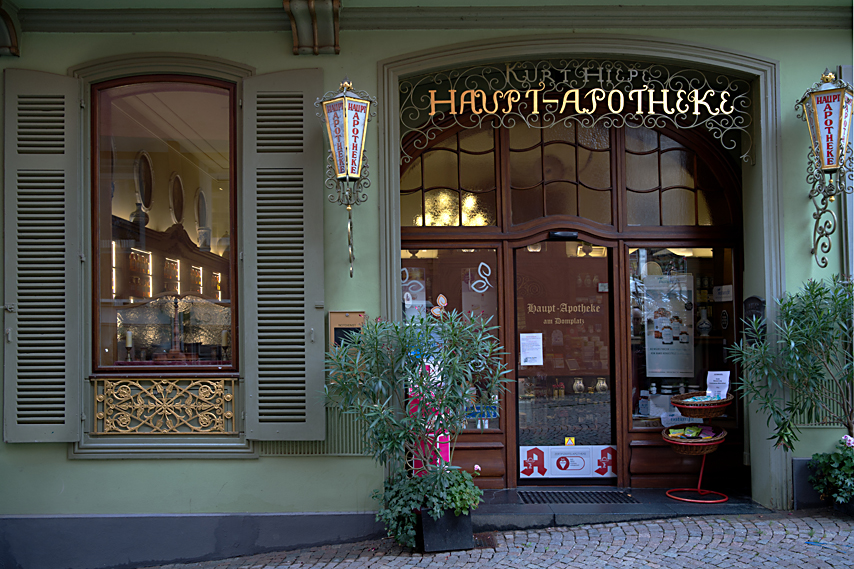 Udo Kirchhoff Hausaphoteke