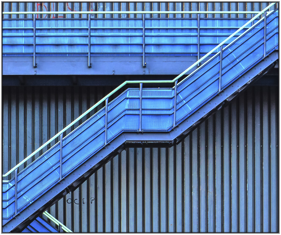 blaue Treppe Jürgen Poell  2. Platz