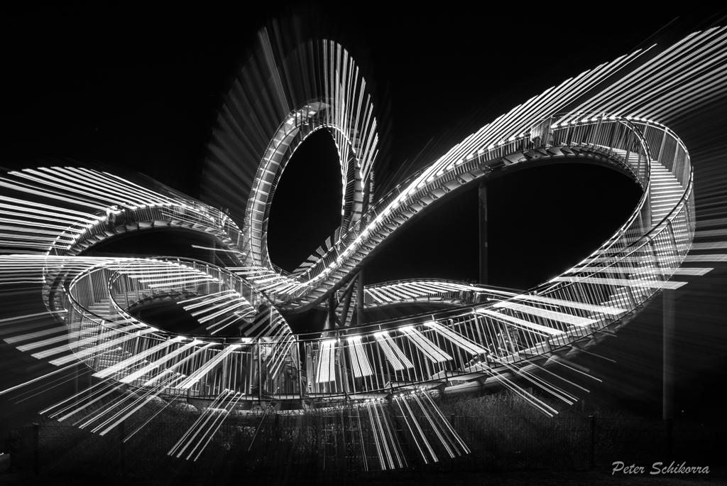 Tiger and Turtle Peter Schikorra 3. Platz